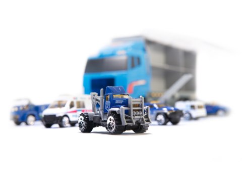 Transporter ciężarówka TIR wyrzutnia + metalowe auta policja Kik sp. z o.o. sp. k. Transporter ciężarówka TIR wyrzutnia + metalowe auta policja Kik sp. z o.o. sp. k.