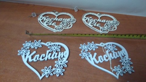 Zawieszka drewno ażur 2szt. SERCE Kocham Cię MĄKA Zawieszka drewno ażur 2szt. SERCE Kocham Cię MĄKA