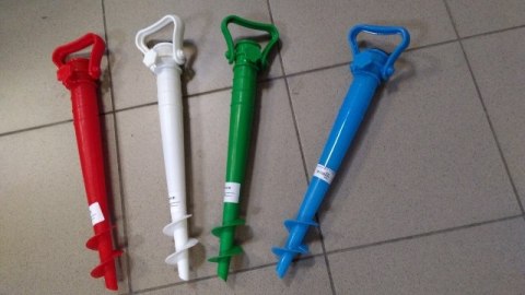 Stojak plastikowy wkręcany na parasol plażowy Tomaszek - fajerwerki Stojak plastikowy wkręcany na parasol plażowy Tomaszek - fajerwerki