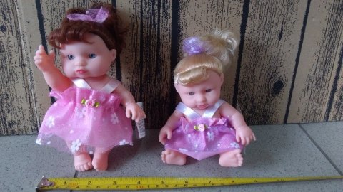 Lalka w sukience 16cm | HLH49 HIPO - zabawki Lalka w sukience 16cm | HLH49 HIPO - zabawki