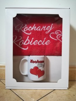 Komplet z czerwonym ręcznikiem Kochanej Kobiecie ETK