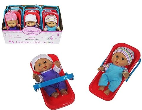 Lalka w nosidełku 18cm HIPO - zabawki Lalka w nosidełku 18cm HIPO - zabawki
