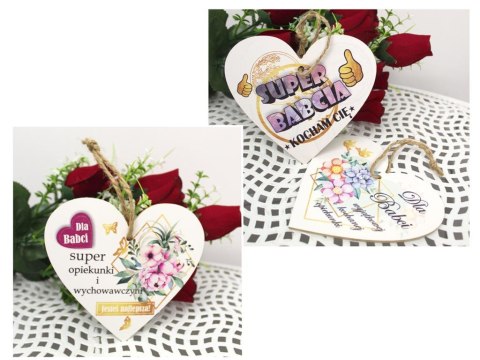 Zawieszka serce - BABCIA (mix napisów) 20 x 18 cm MM-SES-B23 7&7 Zawieszka serce - BABCIA (mix napisów) 20 x 18 cm MM-SES-B23 7&7
