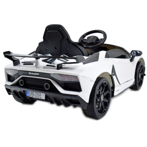 ORYGINALNE LAMBORGHINI AVENTADOR - WERSJA CARBON - MIĘKKIE KOŁA, MIĘKKIE SIEDZENIE, SUPER JAKOŚĆ/SX2018 Import SUPER-TOYS ORYGINALNE LAMBORGHINI AVENTADOR - WERSJA CARBON - MIĘKKIE KOŁA, MIĘKKIE SIEDZENIE, SUPER JAKOŚĆ/SX2018 Import SUPER-TOYS