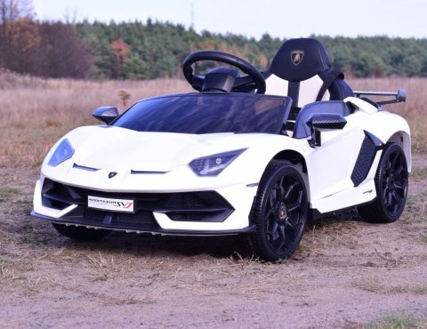 ORYGINALNE LAMBORGHINI AVENTADOR - WERSJA CARBON - MIĘKKIE KOŁA, MIĘKKIE SIEDZENIE, SUPER JAKOŚĆ/SX2018 Import SUPER-TOYS ORYGINALNE LAMBORGHINI AVENTADOR - WERSJA CARBON - MIĘKKIE KOŁA, MIĘKKIE SIEDZENIE, SUPER JAKOŚĆ/SX2018 Import SUPER-TOYS