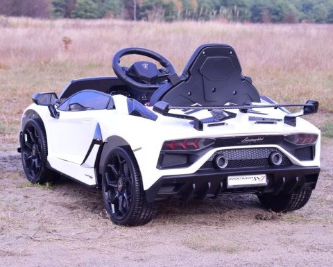 ORYGINALNE LAMBORGHINI AVENTADOR - WERSJA CARBON - MIĘKKIE KOŁA, MIĘKKIE SIEDZENIE, SUPER JAKOŚĆ/SX2018 Import SUPER-TOYS ORYGINALNE LAMBORGHINI AVENTADOR - WERSJA CARBON - MIĘKKIE KOŁA, MIĘKKIE SIEDZENIE, SUPER JAKOŚĆ/SX2018 Import SUPER-TOYS