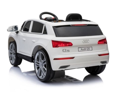 AUDI Q5 SUV , MIĘKKIE KOŁA, MIĘKKIE SIEDZENIE, PEŁNA OPCJA/Q5-SUV Import SUPER-TOYS AUDI Q5 SUV , MIĘKKIE KOŁA, MIĘKKIE SIEDZENIE, PEŁNA OPCJA/Q5-SUV Import SUPER-TOYS