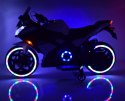 MEGA MOTOR ŚCIGACZ STRONG 2 EXCLUSIVE, ŚWIECĄCE KOŁA, GAZ W MANETCE, HAMULEC/DLS07 Import SUPER-TOYS